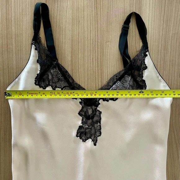 Oscar De La Renta Blush Pink Long Satin Slip Dress with Black Lace - Size XS - Picture 6 of 11